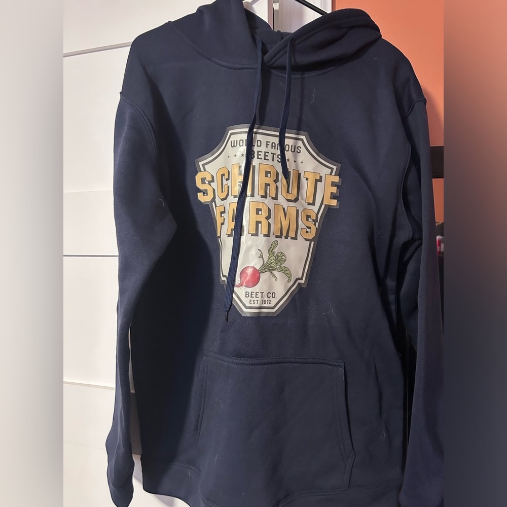 BNWOT The Office Schrute Farms navy sweatshirt. Women’s XXL. Fits like L/XL.